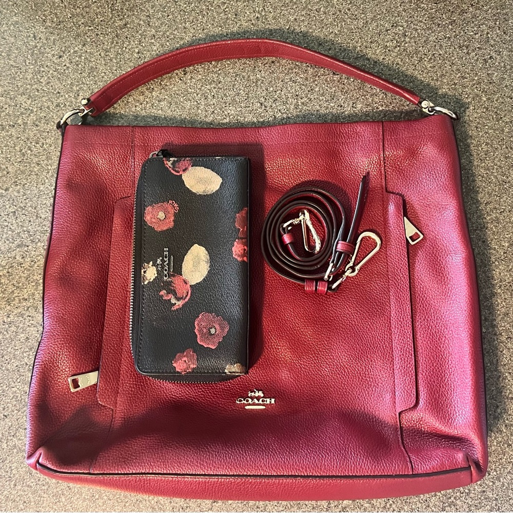 Coach Red Leather Shoulder Bag with Sophisticated Style